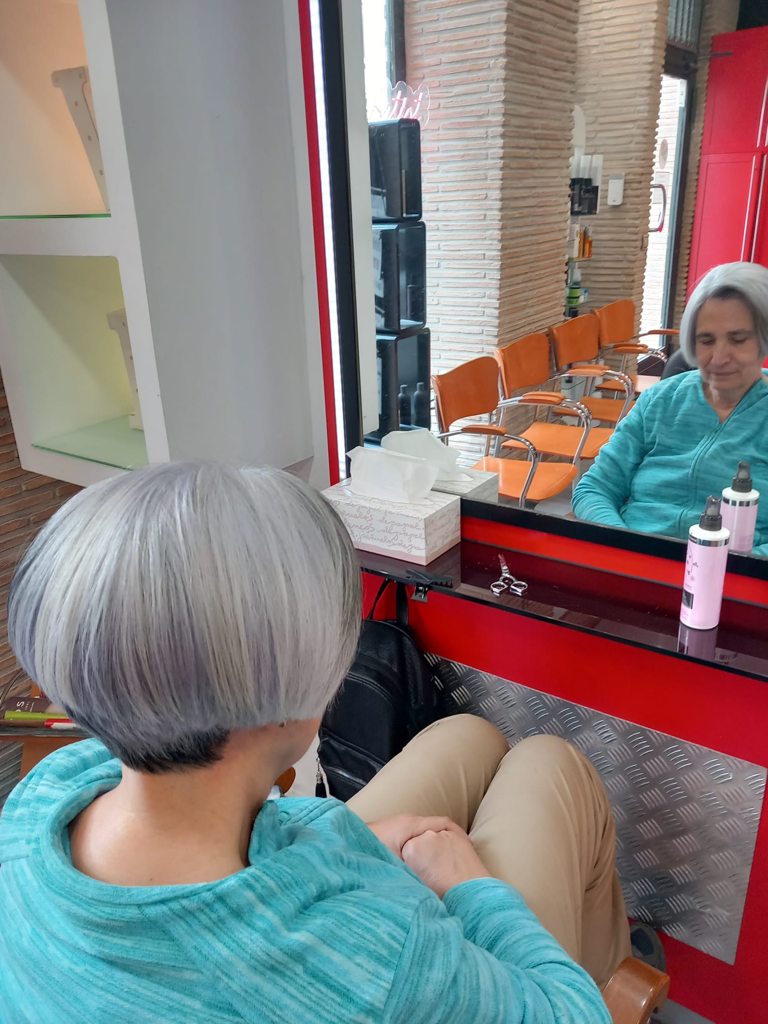 Bob plata gris